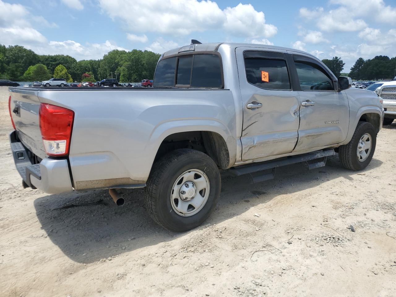 2016 Toyota Tacoma Double Cab - Фото 3