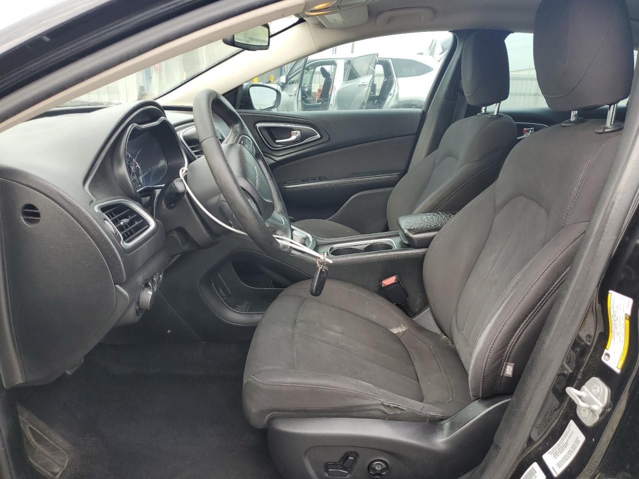 2015 Chrysler 200 Limited - Фото 7