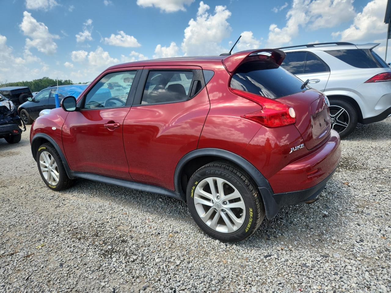 2013 Nissan Juke S - Фото 2