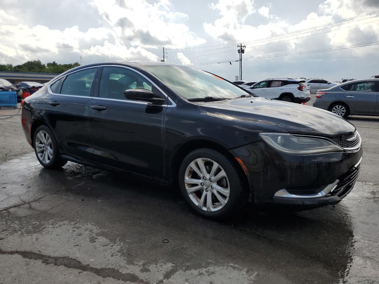 2015 Chrysler 200 Limited - Фото 4