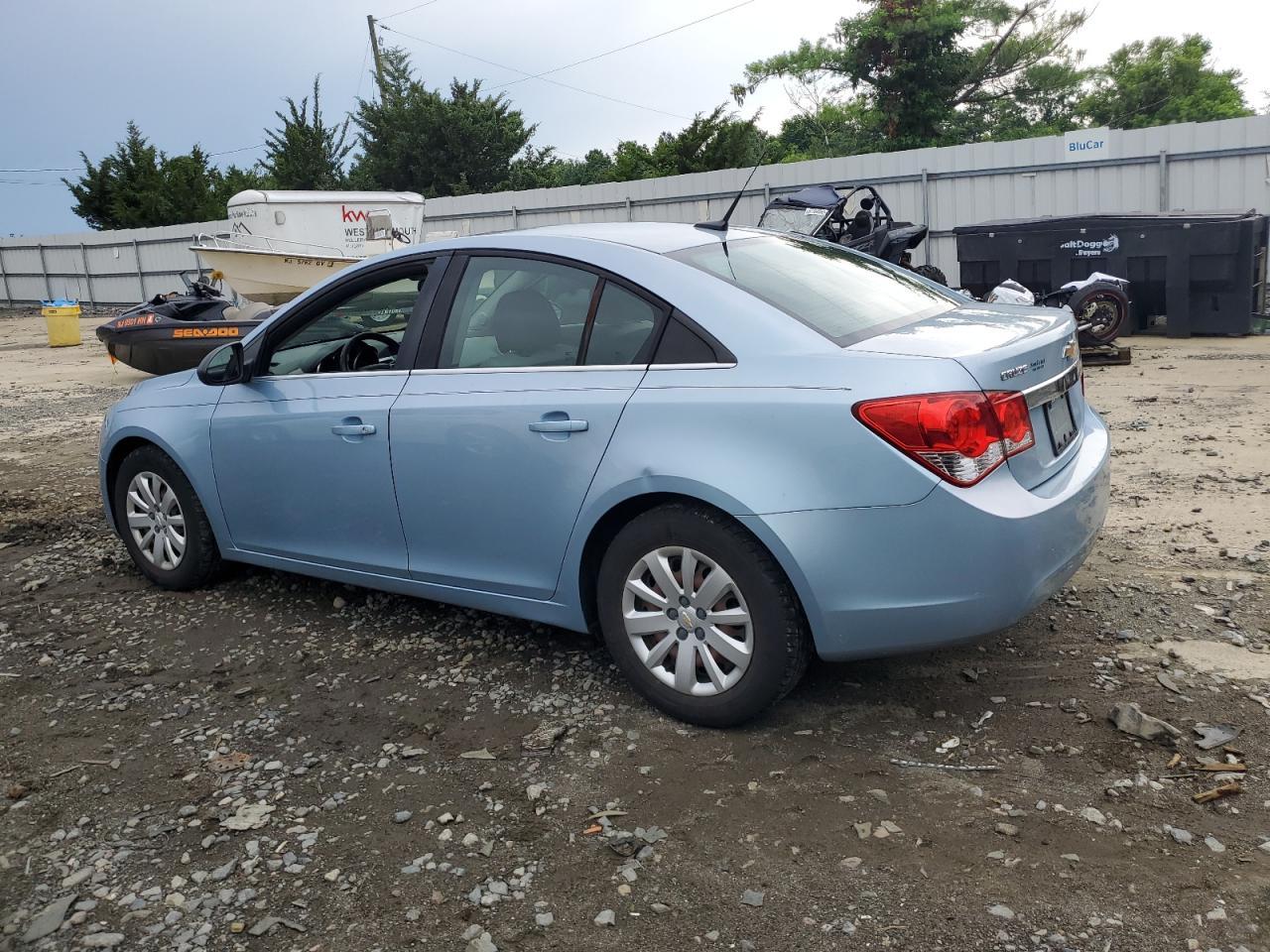 2011 Chevrolet Cruze Ls - Фото 2