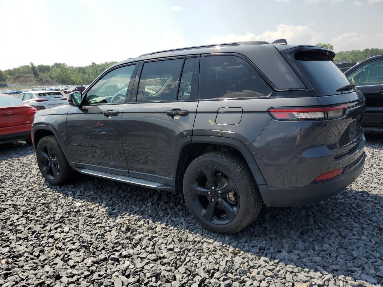 2023 Jeep Grand Cherokee Limited - Фото 2