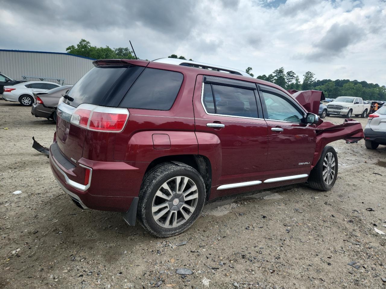 2017 GMC Terrain Denali - Фото 3