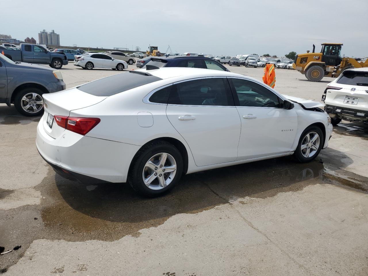 2020 Chevrolet Malibu Ls - Image 3