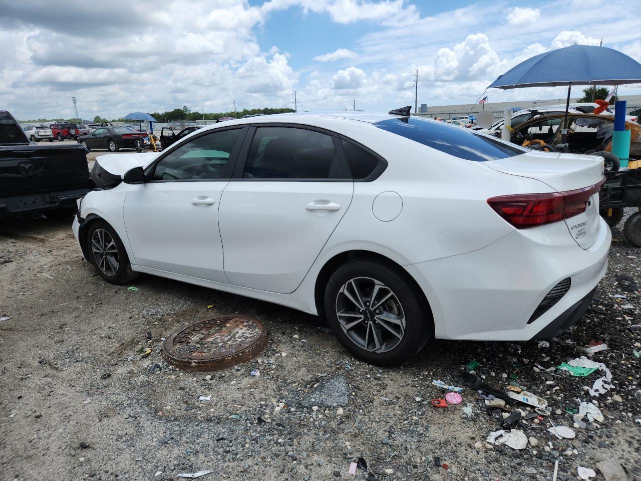 2024 Kia Forte Lx - Фото 2