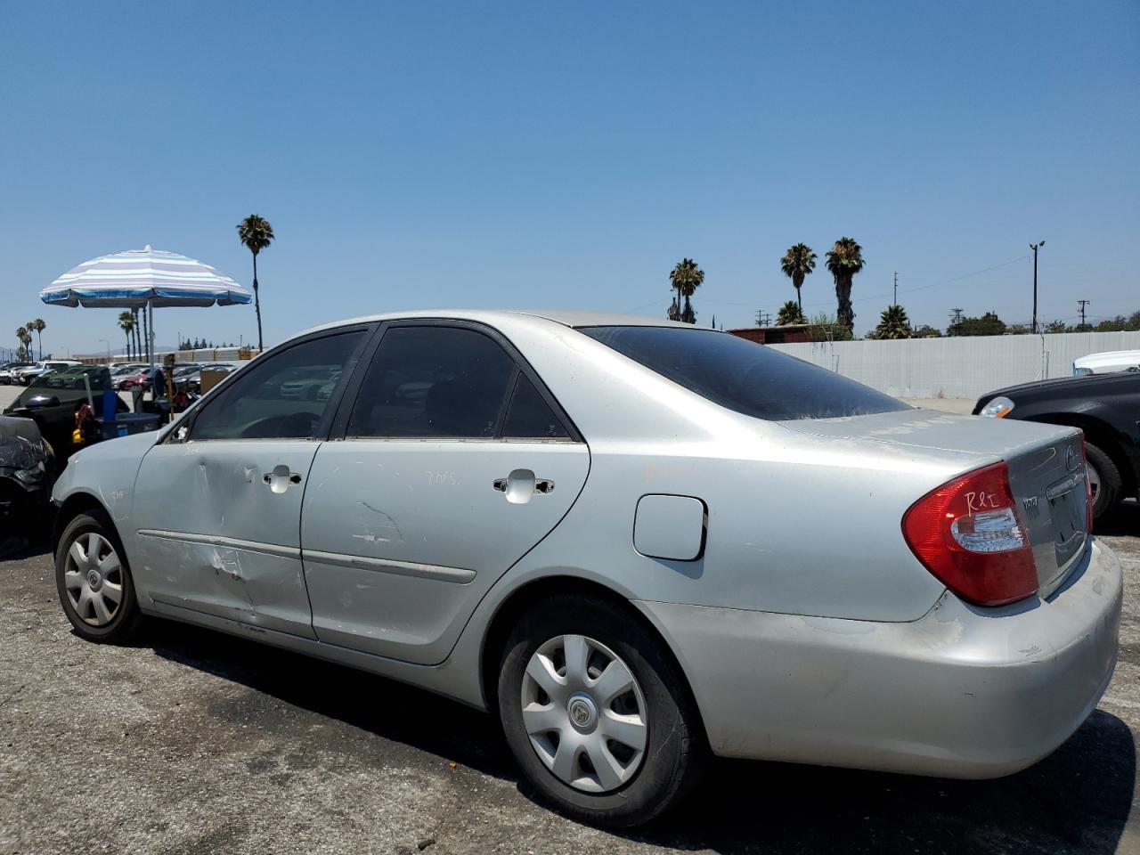 2003 Toyota Camry Le - Фото 2