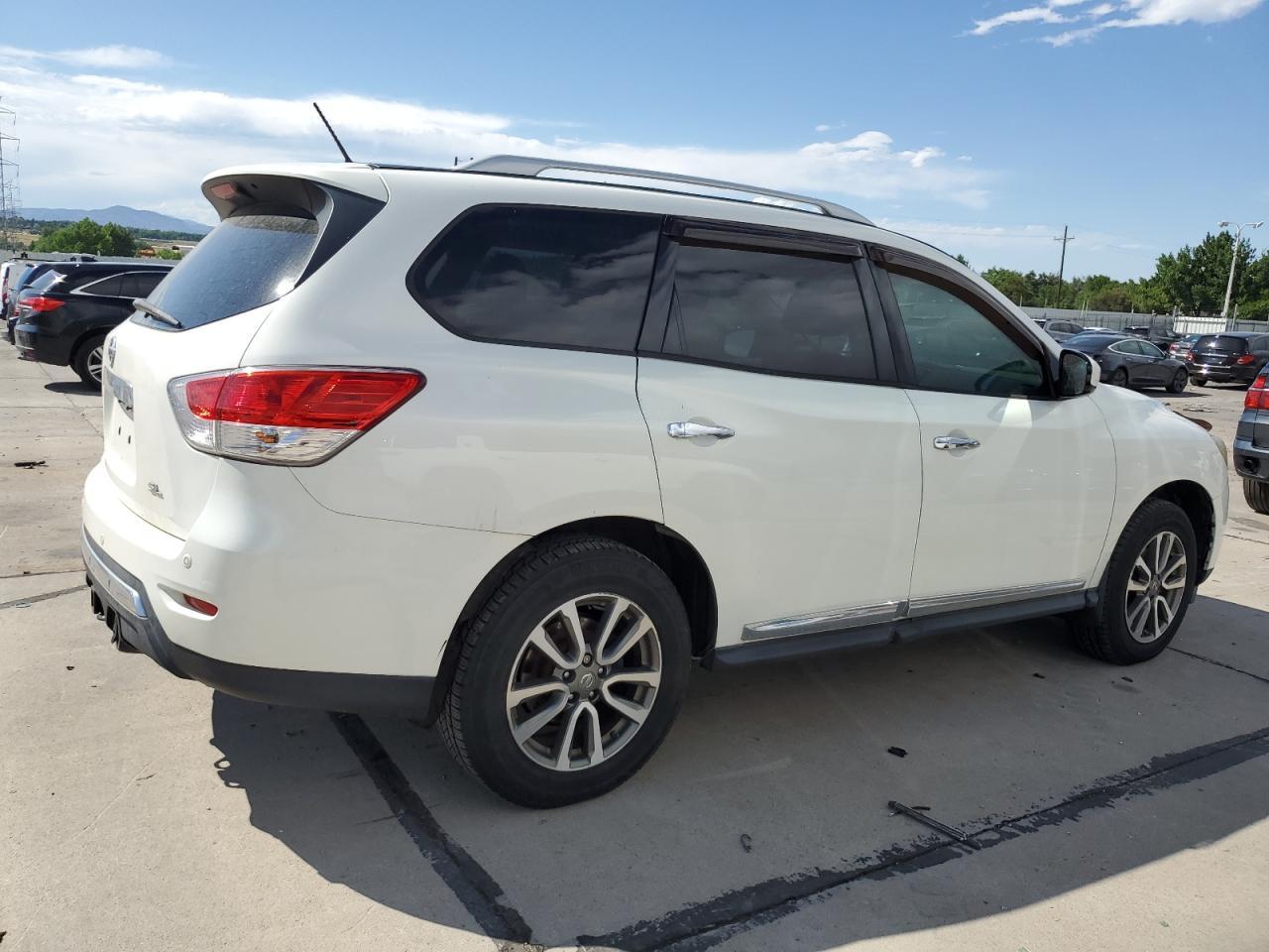 2013 Nissan Pathfinder S - Фото 3