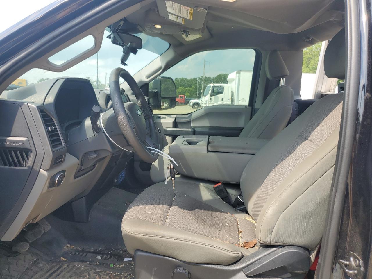 2022 Ford F550 Super Duty - Фото 7