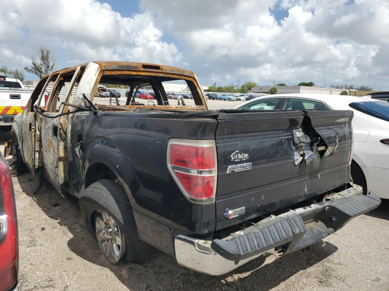 2014 Ford F150 Supercrew - Фото 2