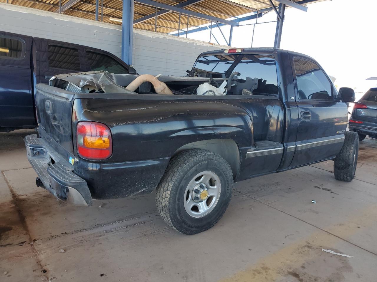 2002 Chevrolet Silverado C1500 - Фото 3