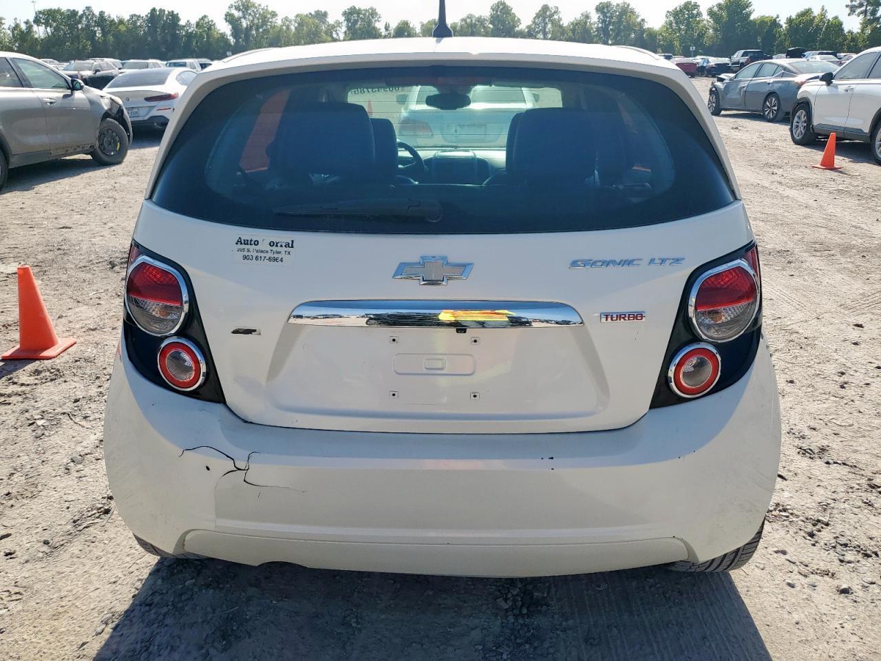 2013 Chevrolet Sonic Ltz - Фото 6