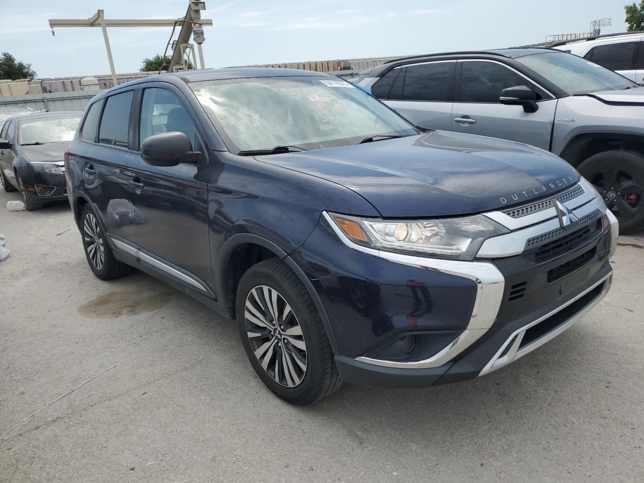 2019 Mitsubishi Outlander Se - Фото 4
