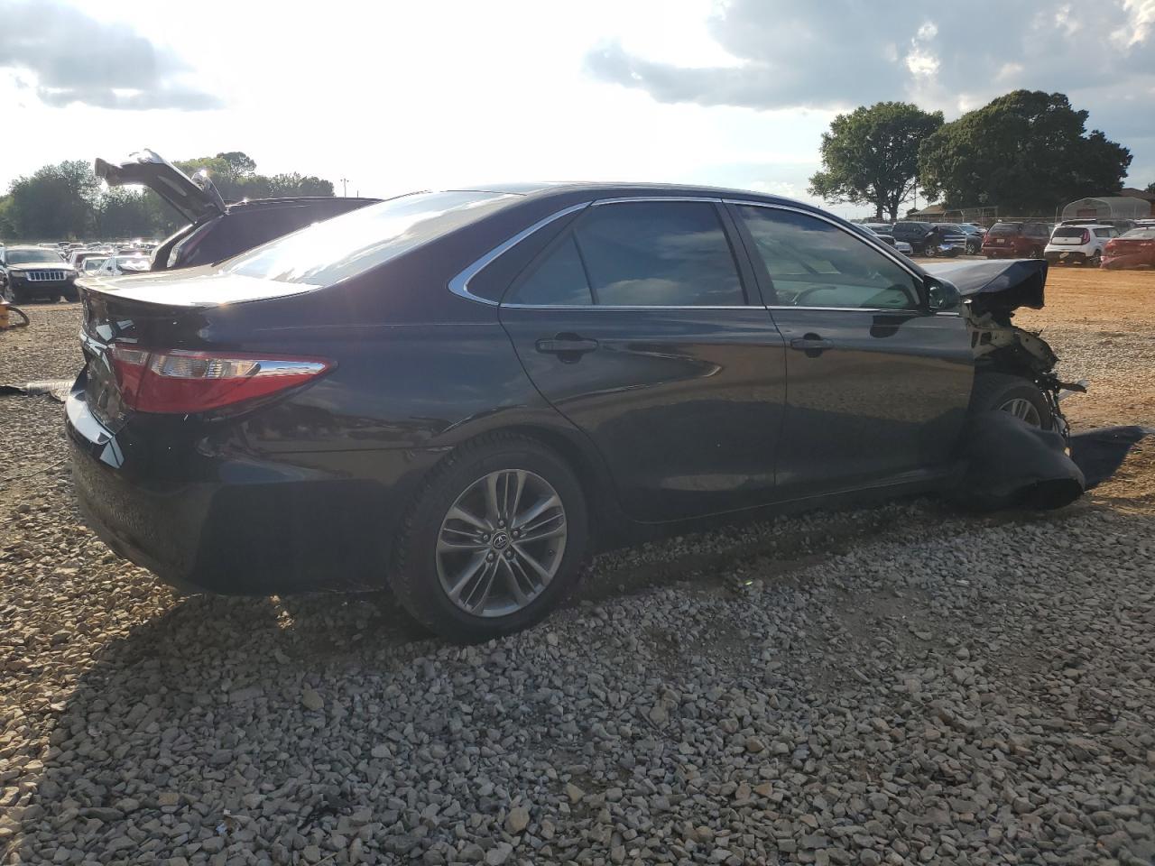 2015 Toyota Camry Le - Фото 3