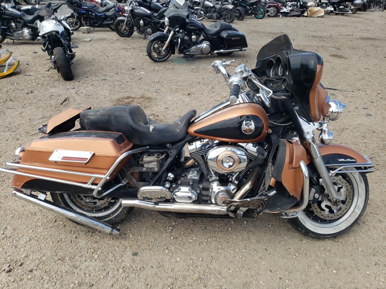 2008 Harley-Davidson Flhtcui 105Th Anniversary Edition