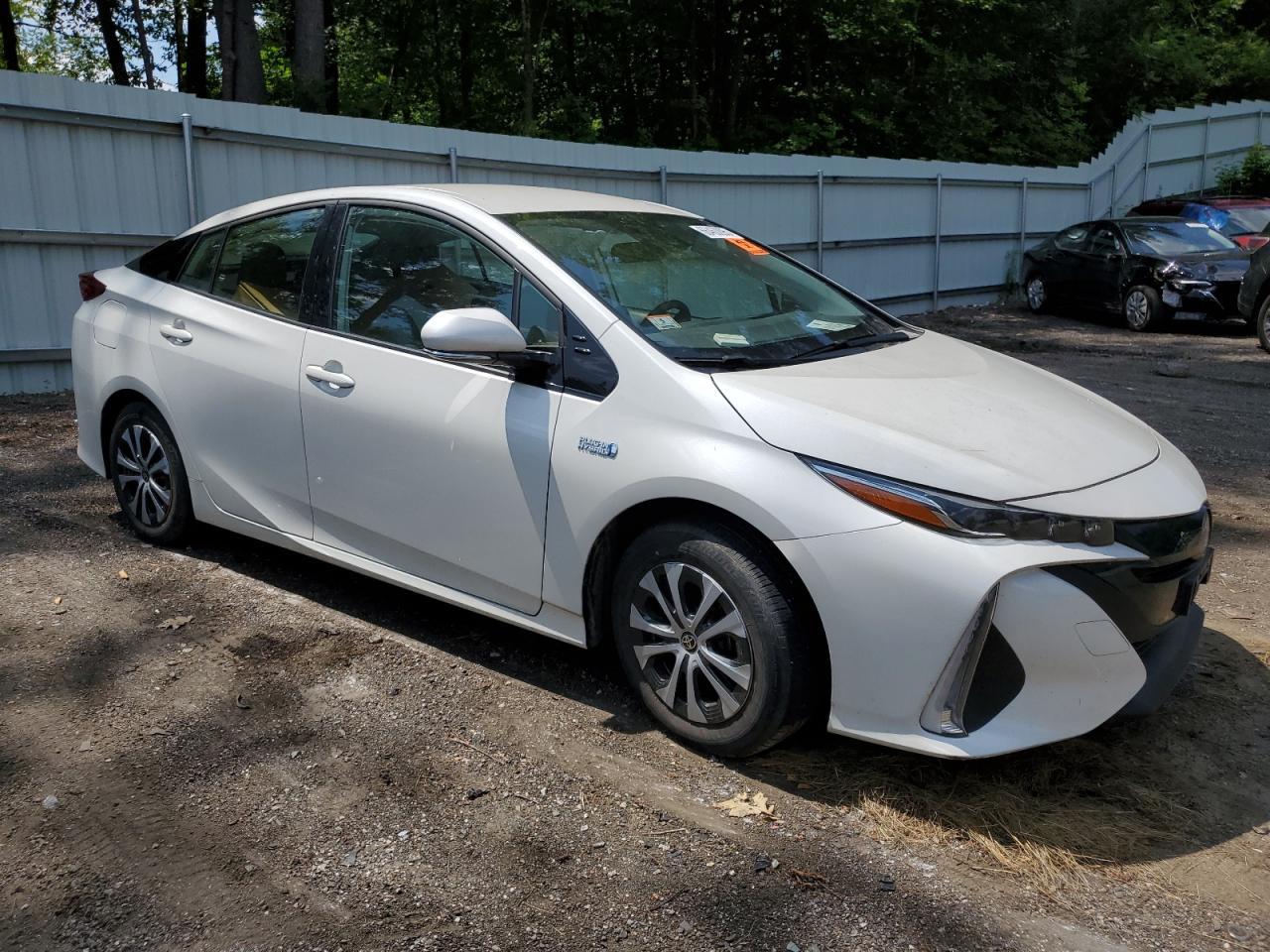 2020 Toyota Prius Prime Le - Фото 4
