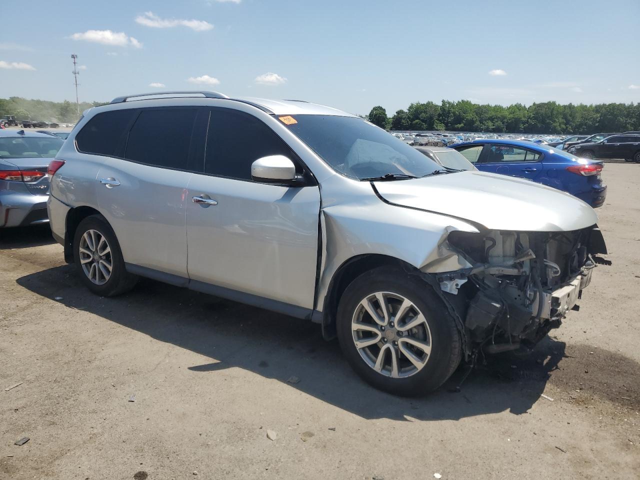 2016 Nissan Pathfinder S - Image 4