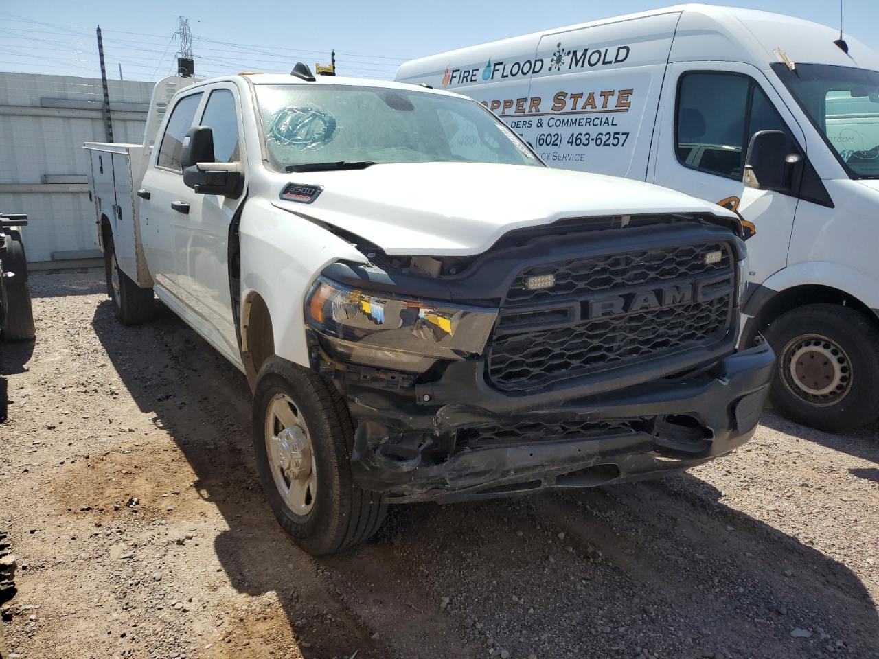 2023 Ram 3500 Tradesman - Фото 4