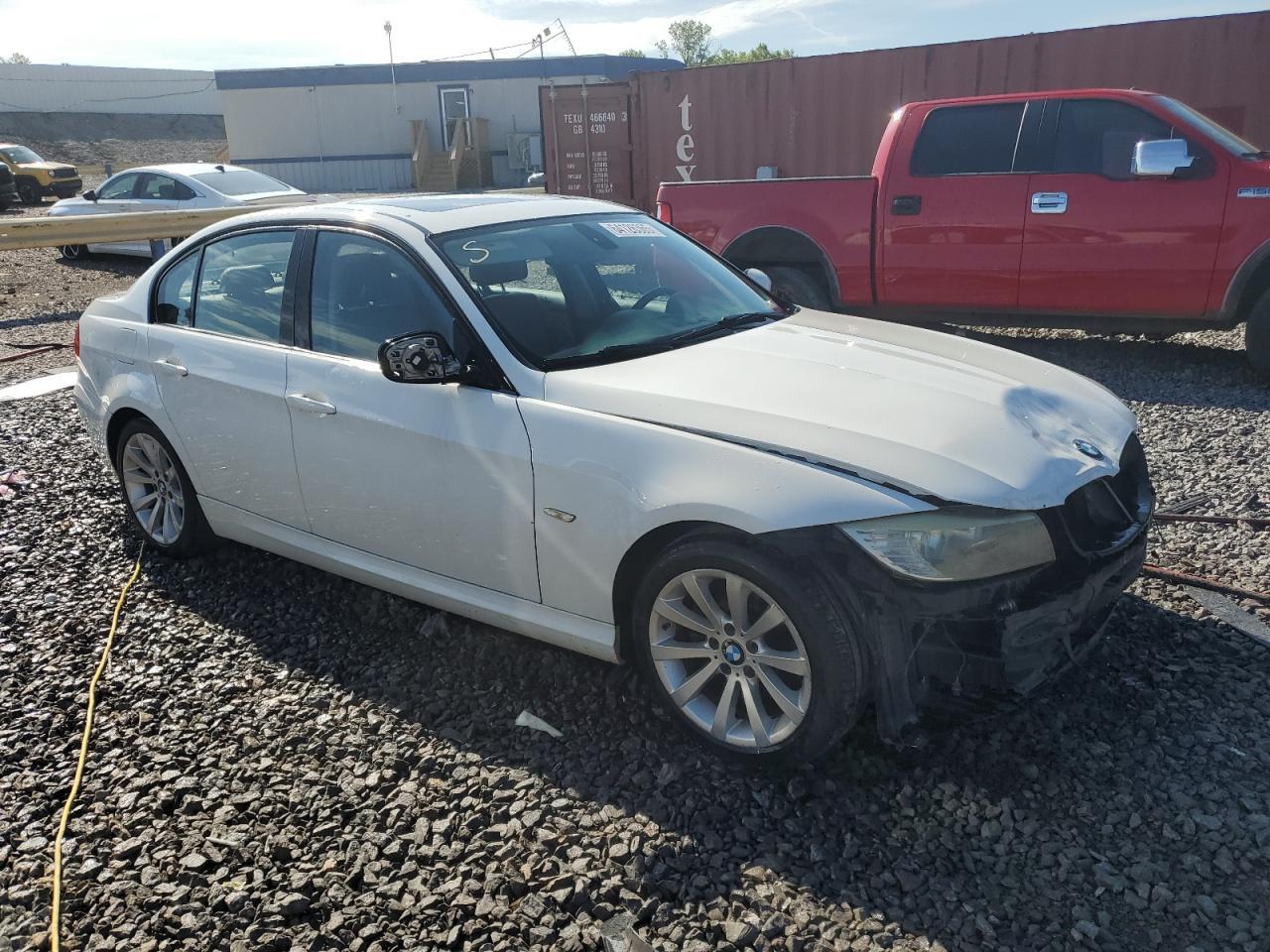 2011 BMW 328 I - Фото 4