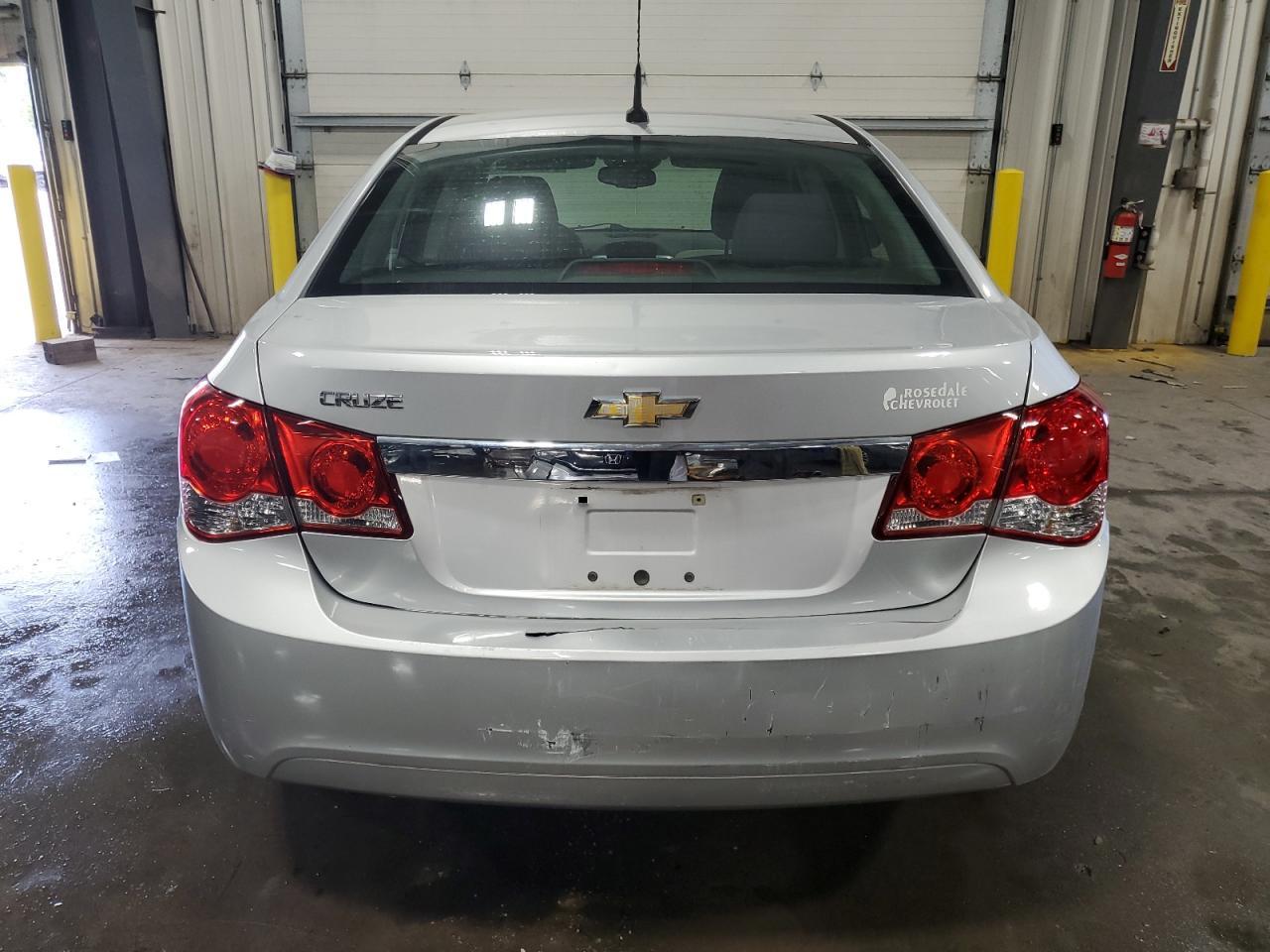 2014 Chevrolet Cruze Ls - Фото 6