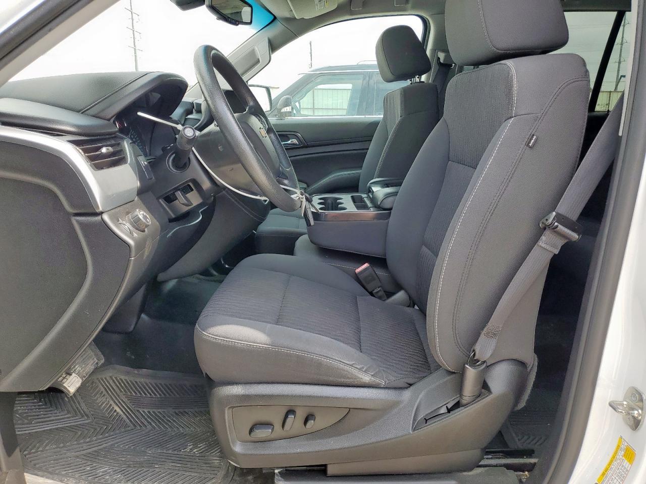 2019 Chevrolet Suburban C1500 - Image 7