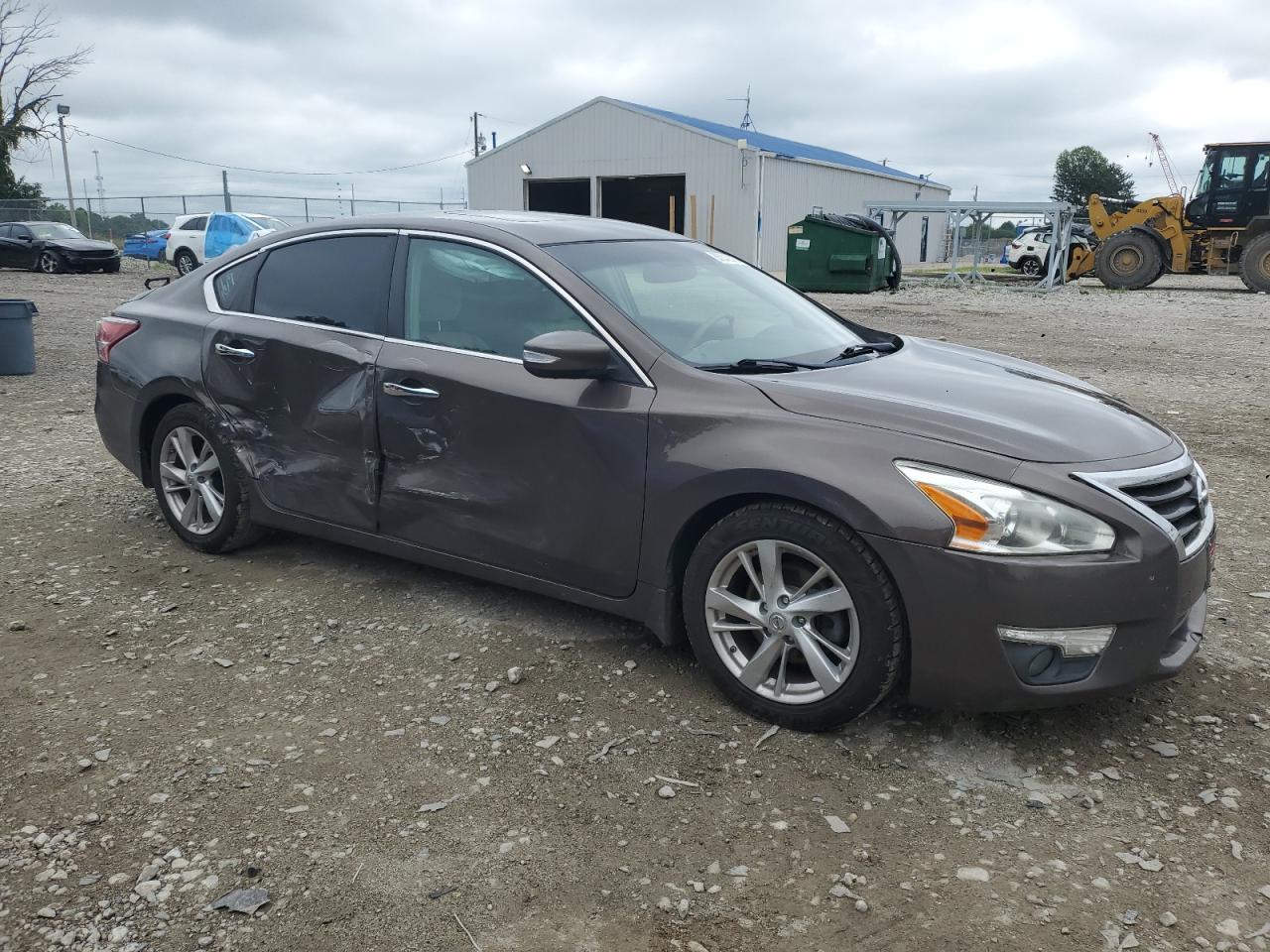 2013 Niss Altima - Image 4
