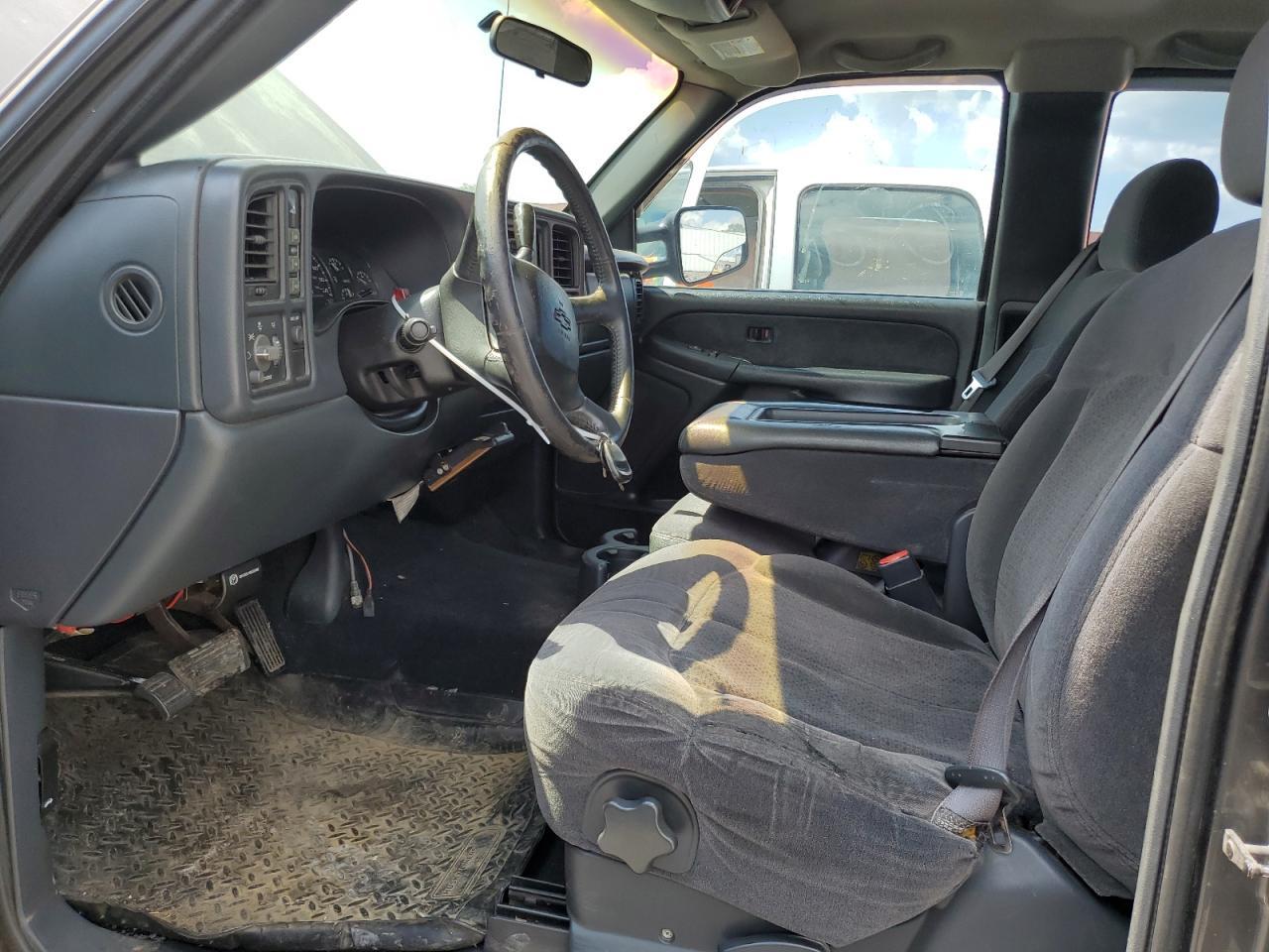 2002 Chevrolet Silverado K2500 Heavy Duty - Image 7