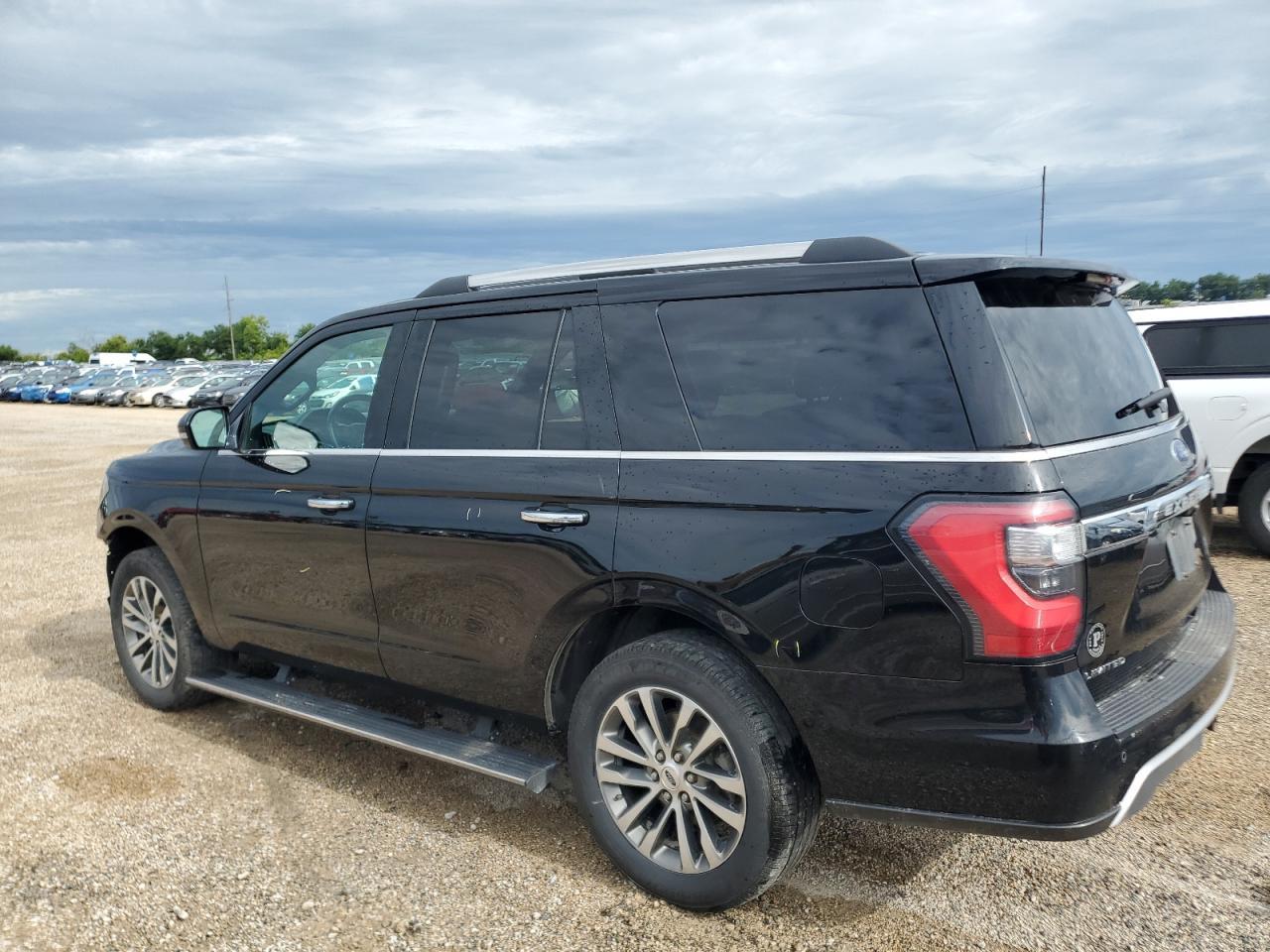 2018 Ford Expedition Limited - Image 2