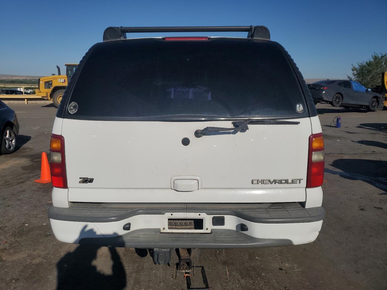 2003 Chevrolet Suburban K1500 - Image 6