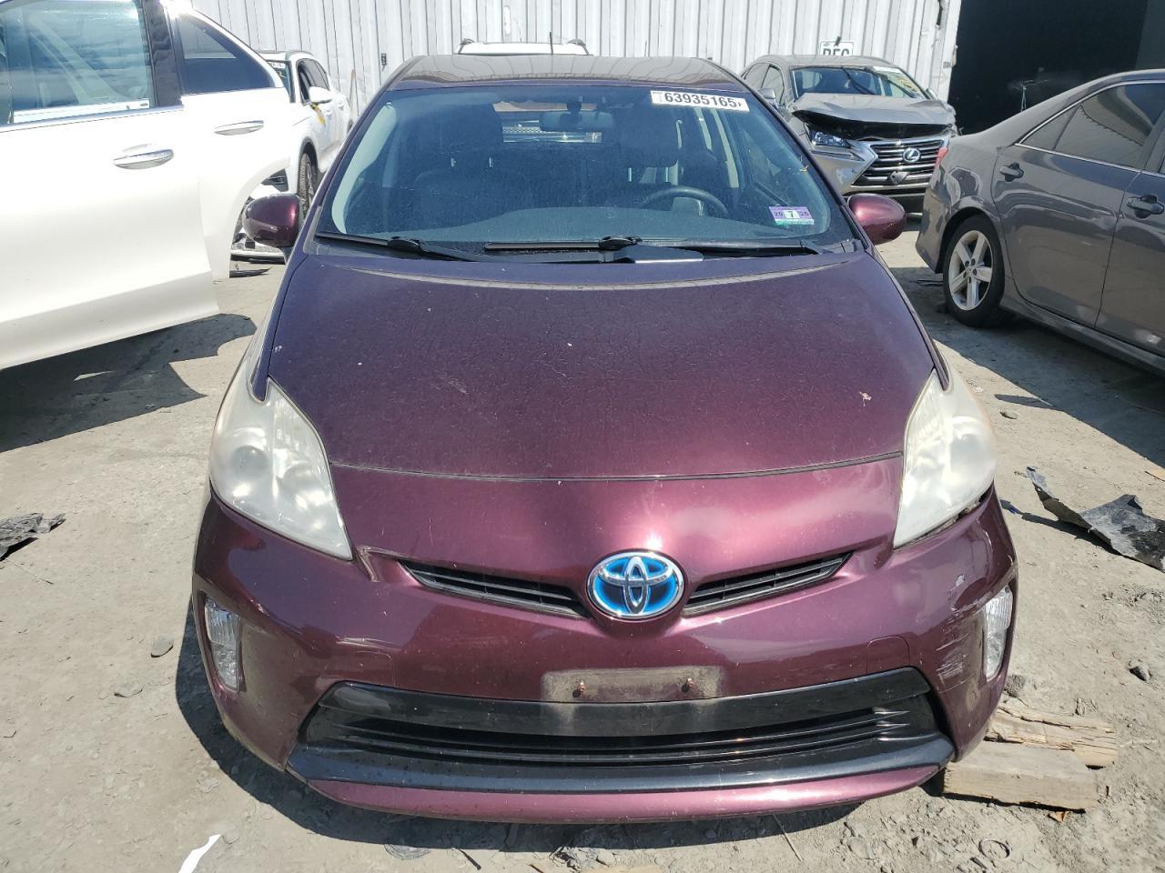 2013 Toyota Prius - Image 5