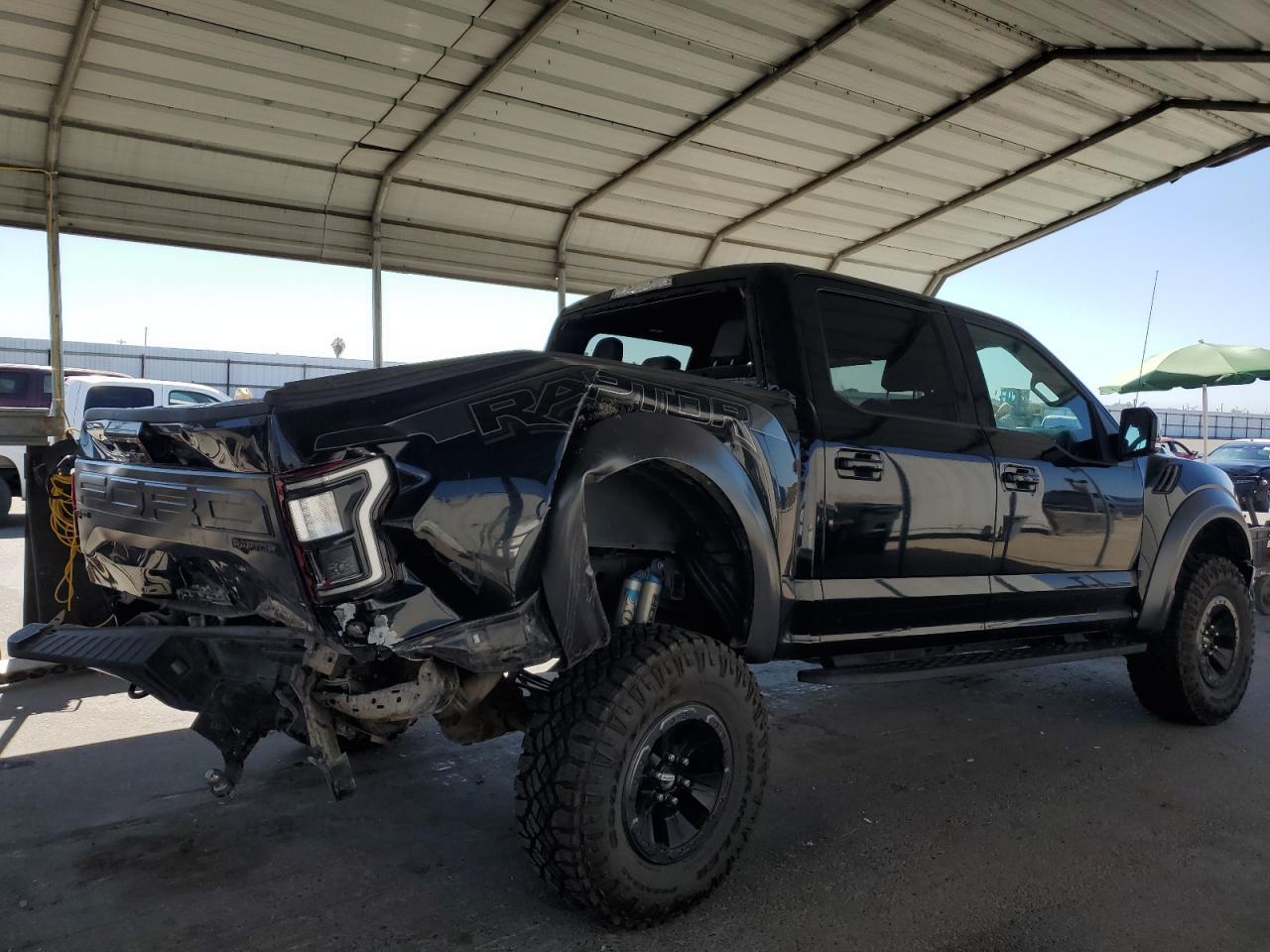 2017 Ford F150 Raptor - Image 3