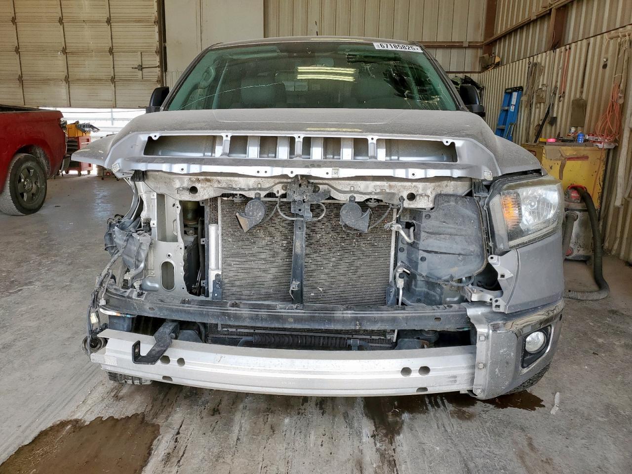 2021 Toyota Tundra Crewmax Sr5 - Фото 5