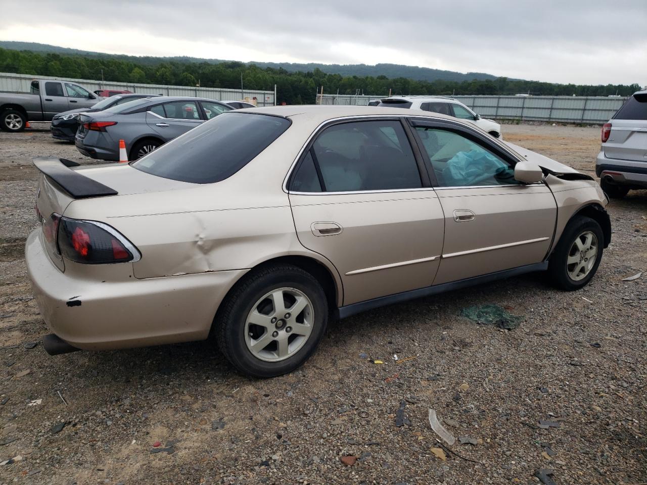 2000 Honda Accord - Image 3