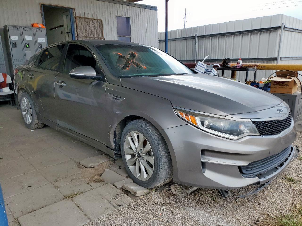 2017 Kia Optima Lx - Image 4