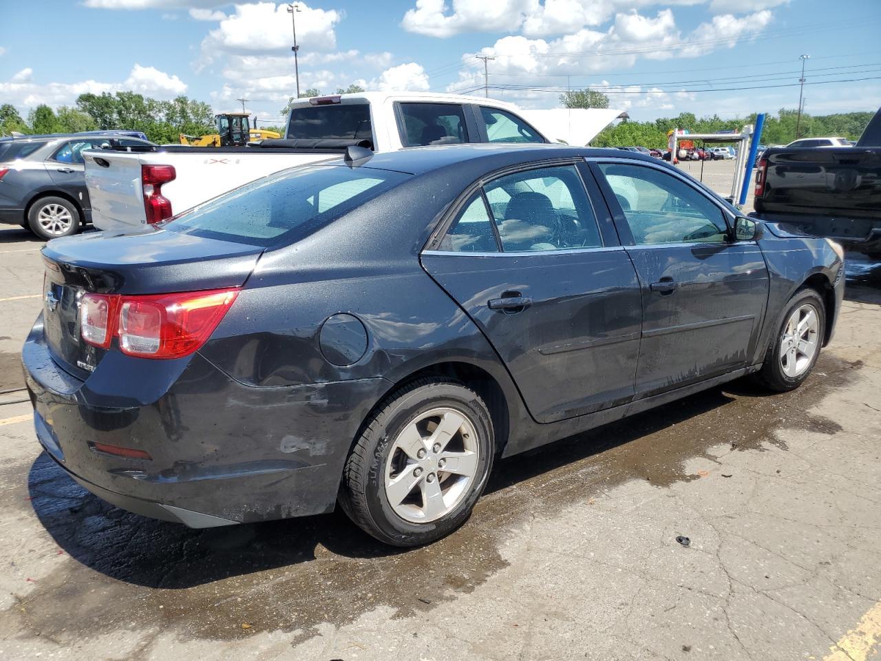 2013 Chevrolet Malibu Ls - Image 3