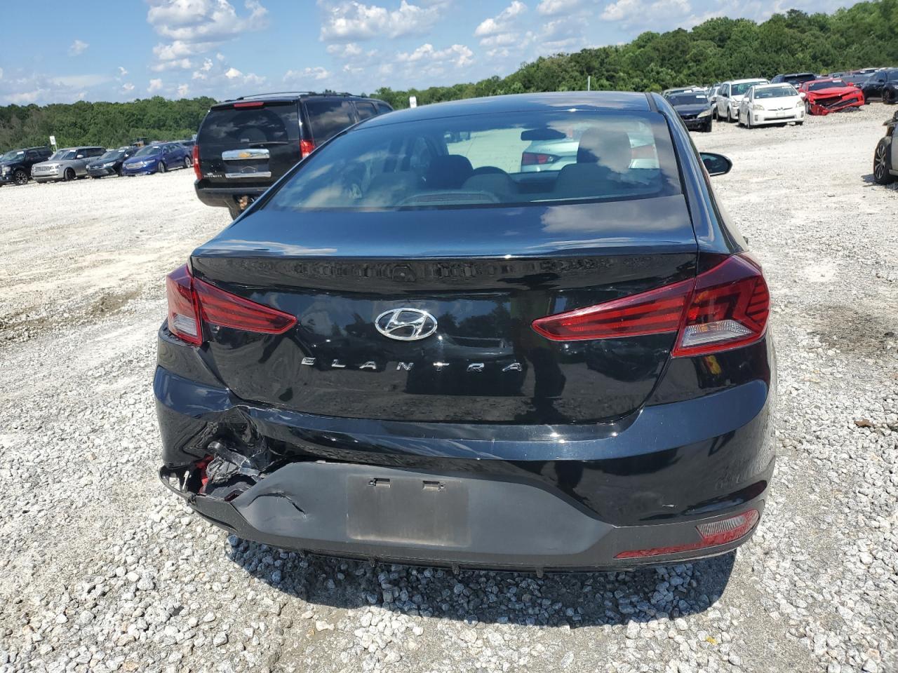 2019 Hyundai Elantra Se - Фото 6