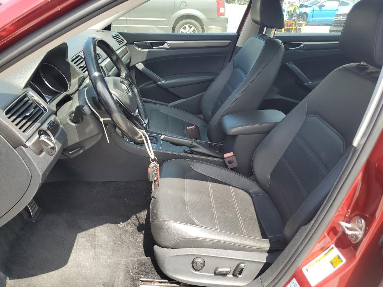 2018 Volkswagen Passat S - Фото 7