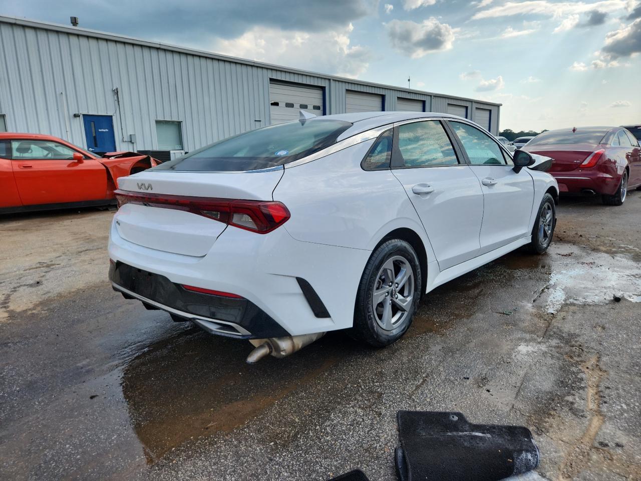 2022 Kia K5 Lxs - Image 3