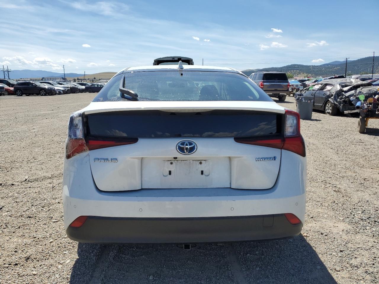 2022 Toyota Prius Night Shade - Image 6