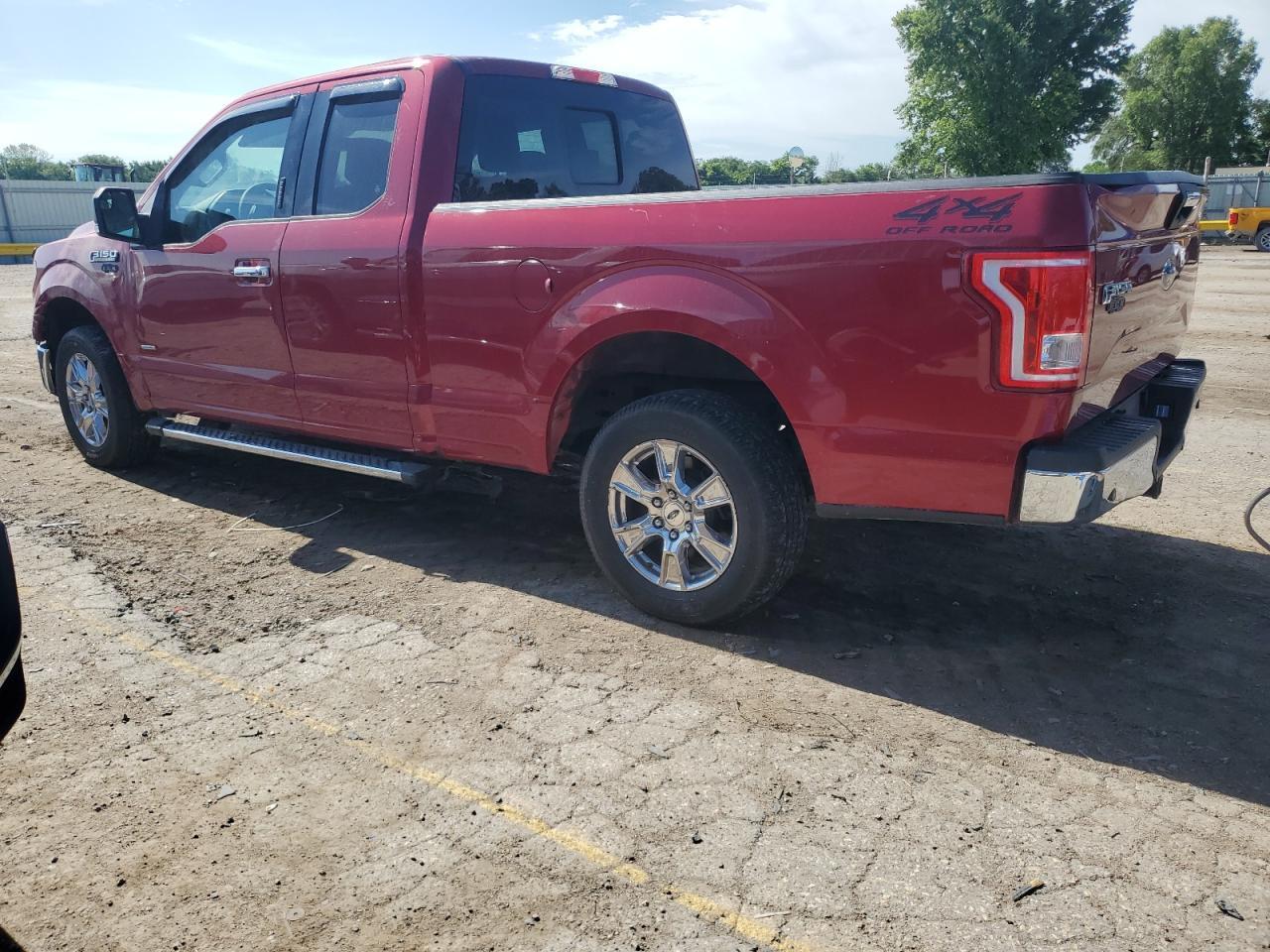 2016 Ford F150 Super Cab - Image 2