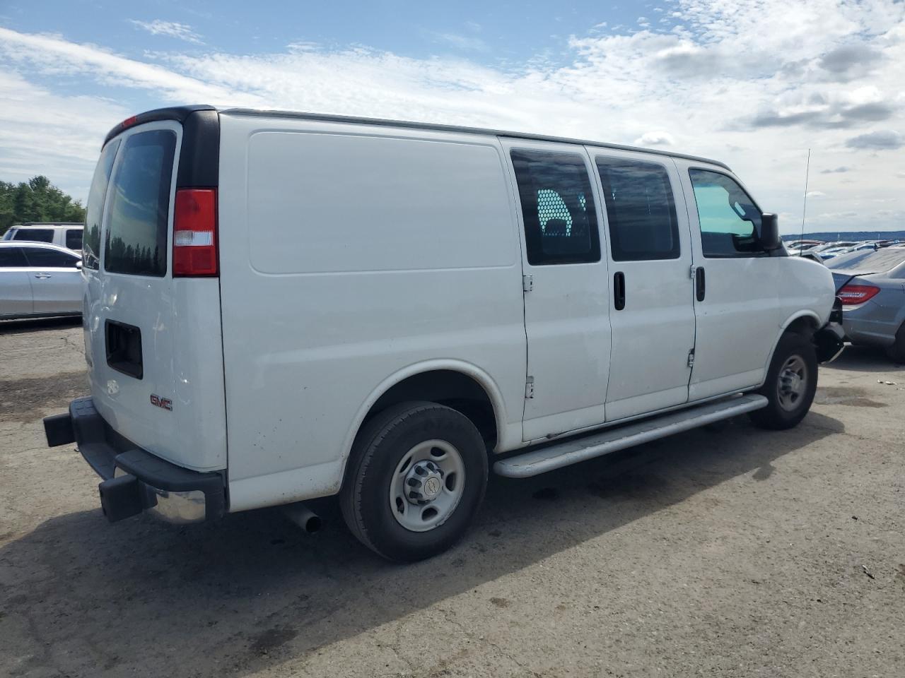2021 GMC Savana G2500 - Фото 3