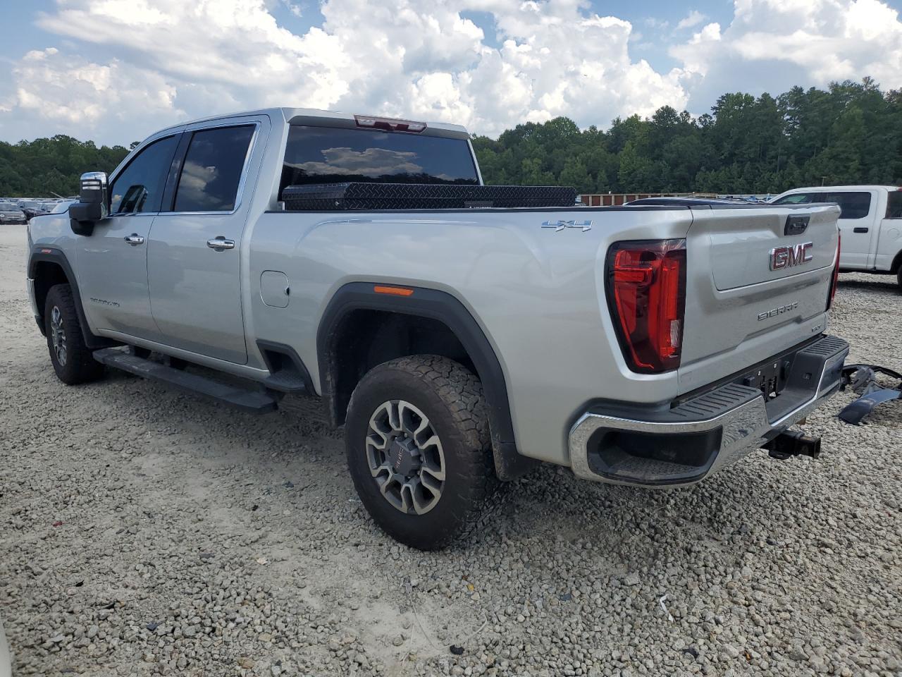 2022 GMC Sierra K2500 Slt - Image 2