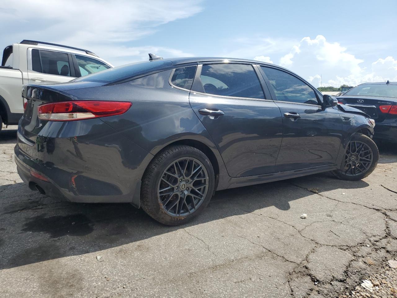 2017 Kia Optima Lx - Фото 3