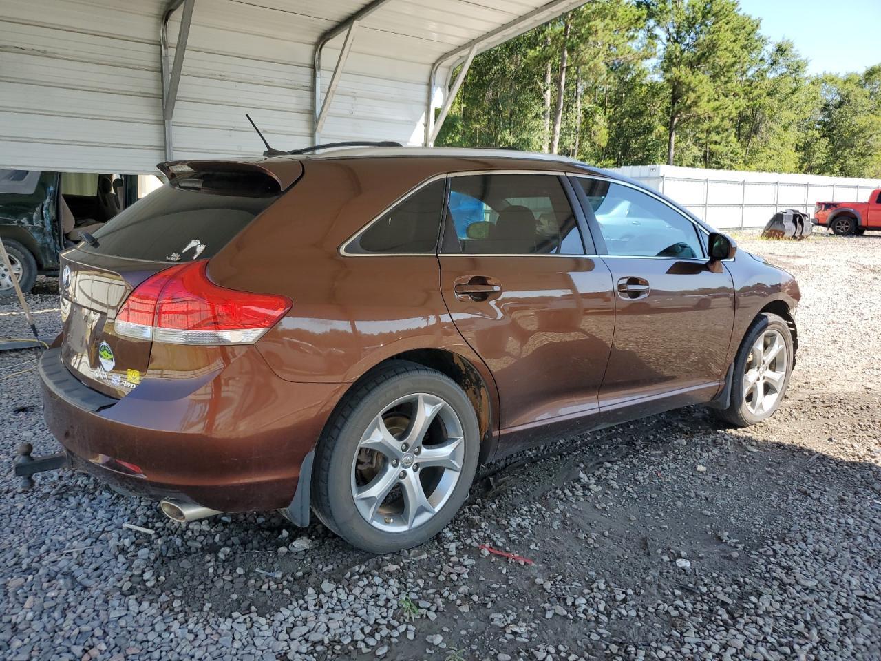 2012 Toyota Venza Le - Image 3
