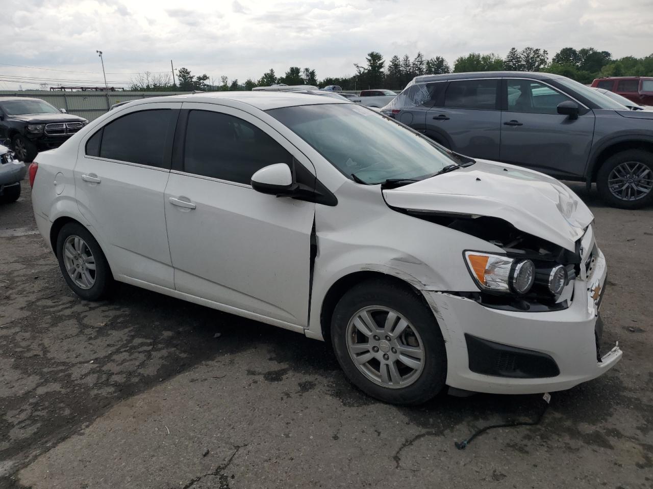 2014 Chevrolet Sonic Lt - Фото 4