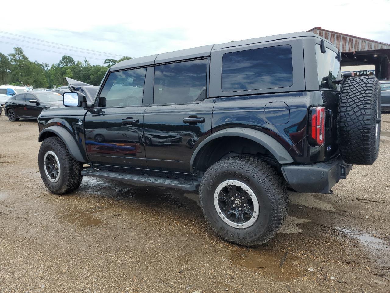 2024 Ford Bronco Outer Banks - Фото 2