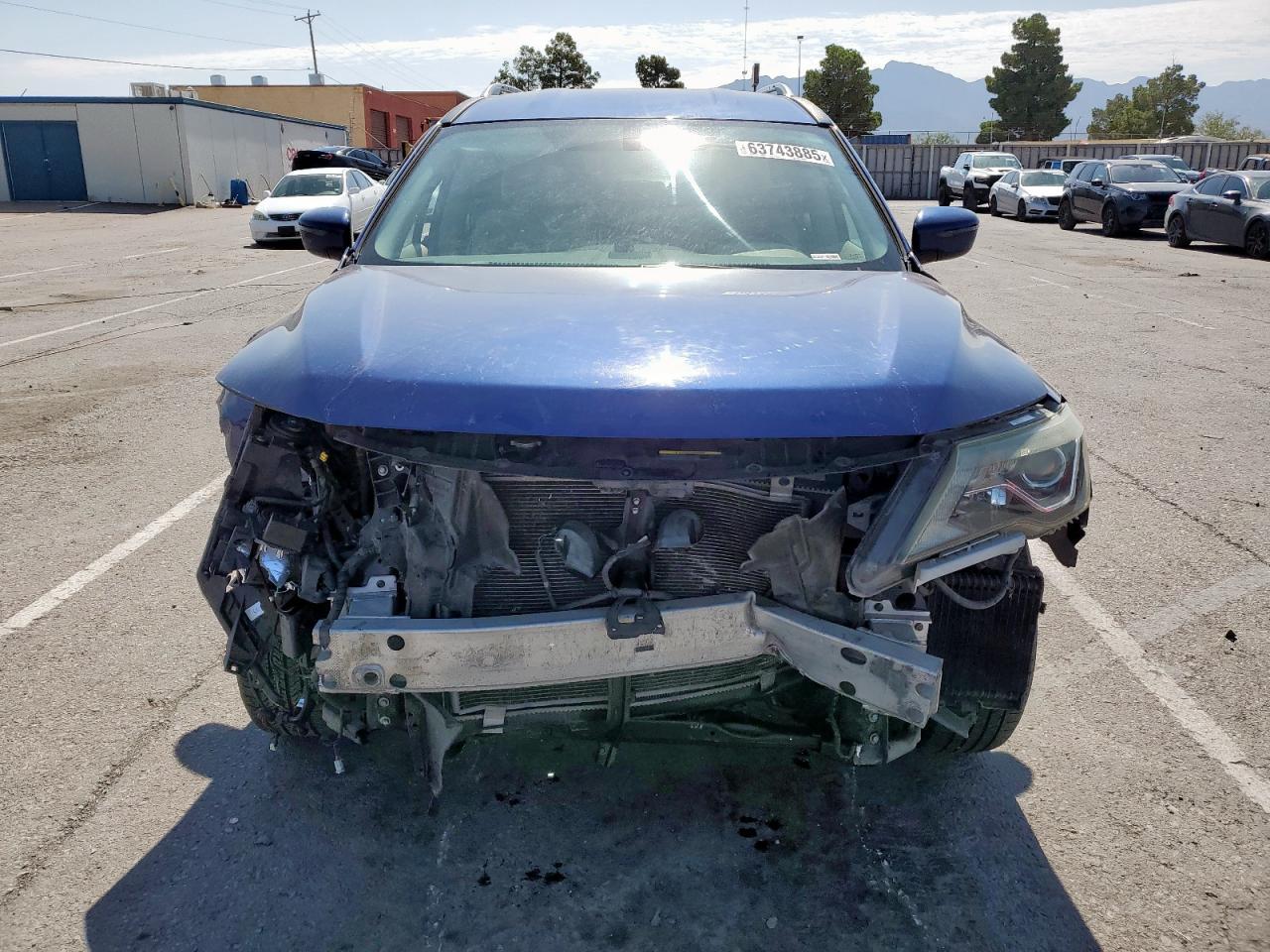 2017 Nissan Pathfinder S - Image 5