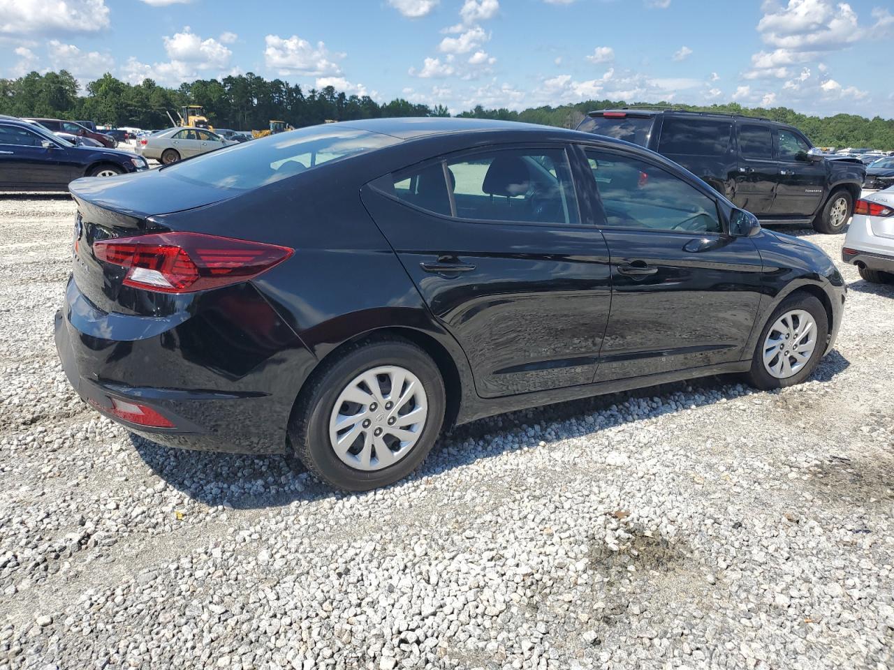 2019 Hyundai Elantra Se - Фото 3
