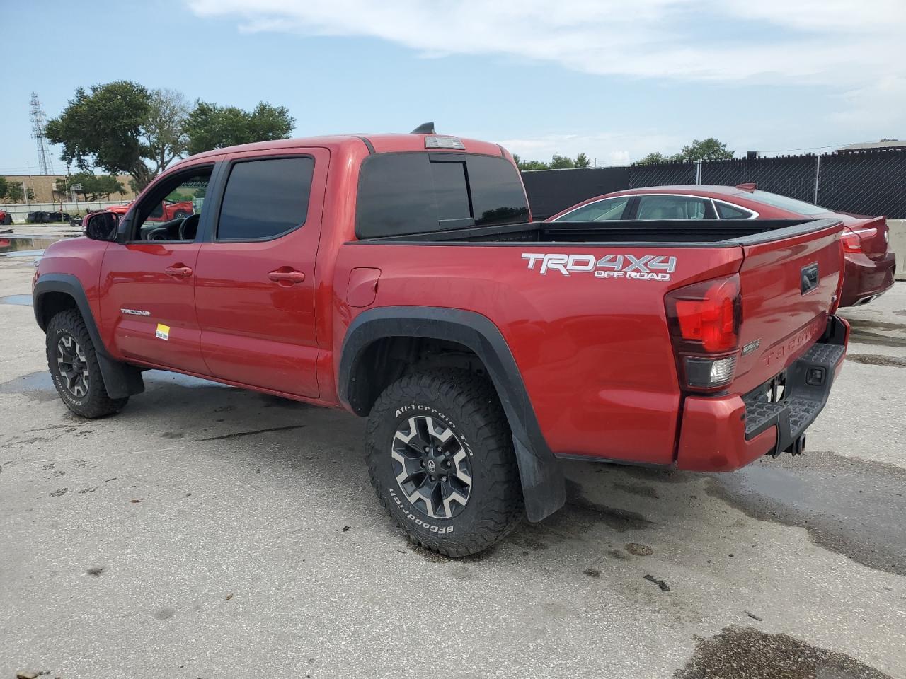 2019 Toyota Tacoma Double Cab - Image 2
