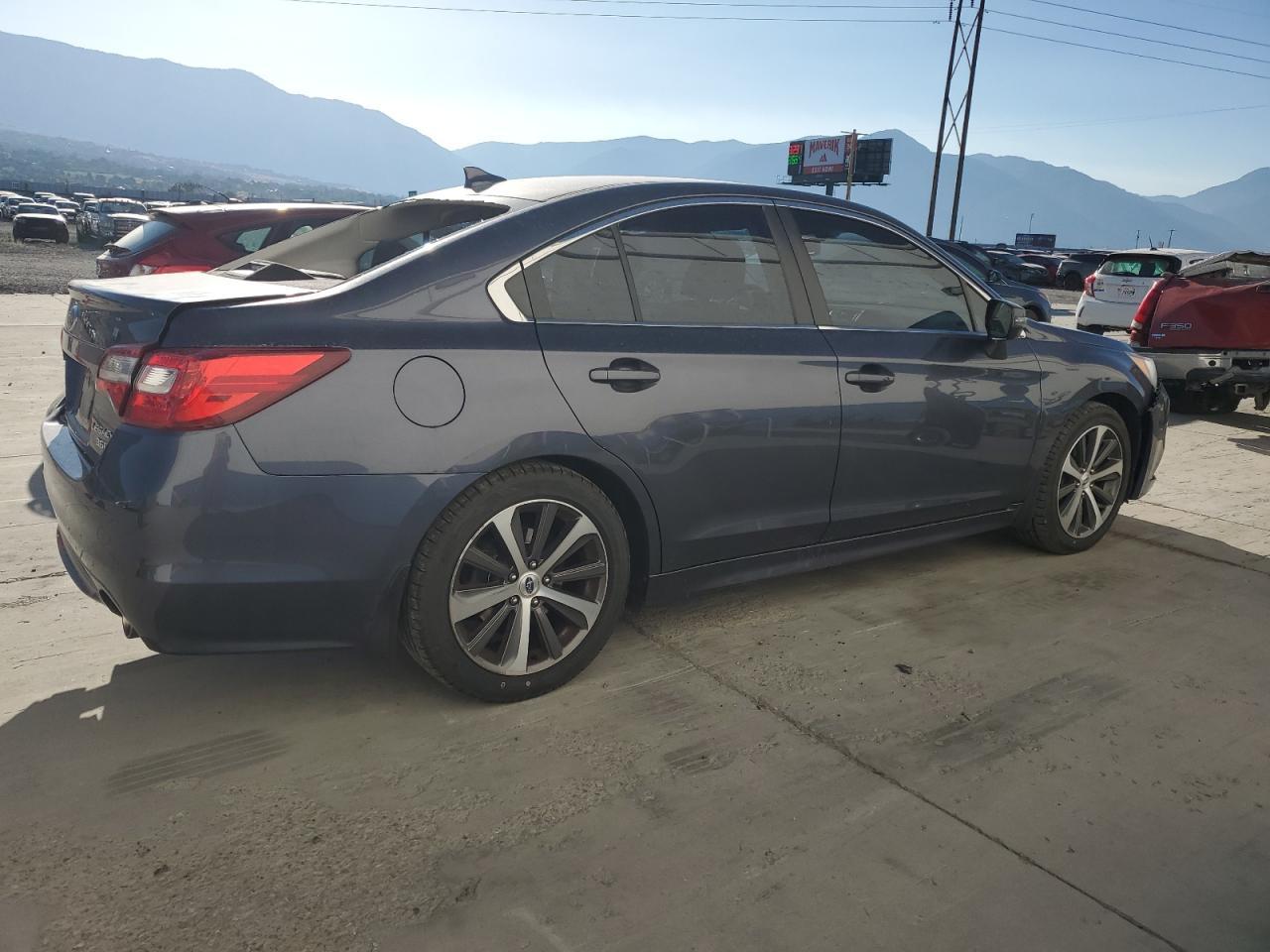 2016 Subaru Legacy 3.6R Limited - Фото 3