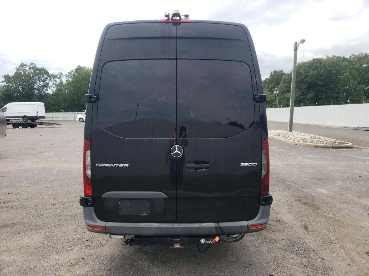 2020 Mercedes-Benz Sprinter 2500 - Фото 6